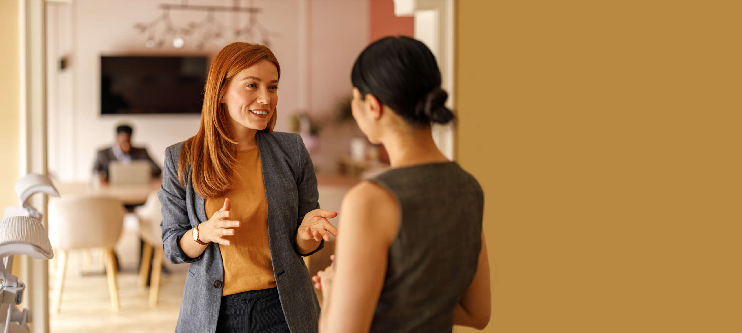 Evolv team member speaking with someone during a face-to-face marketing campaign